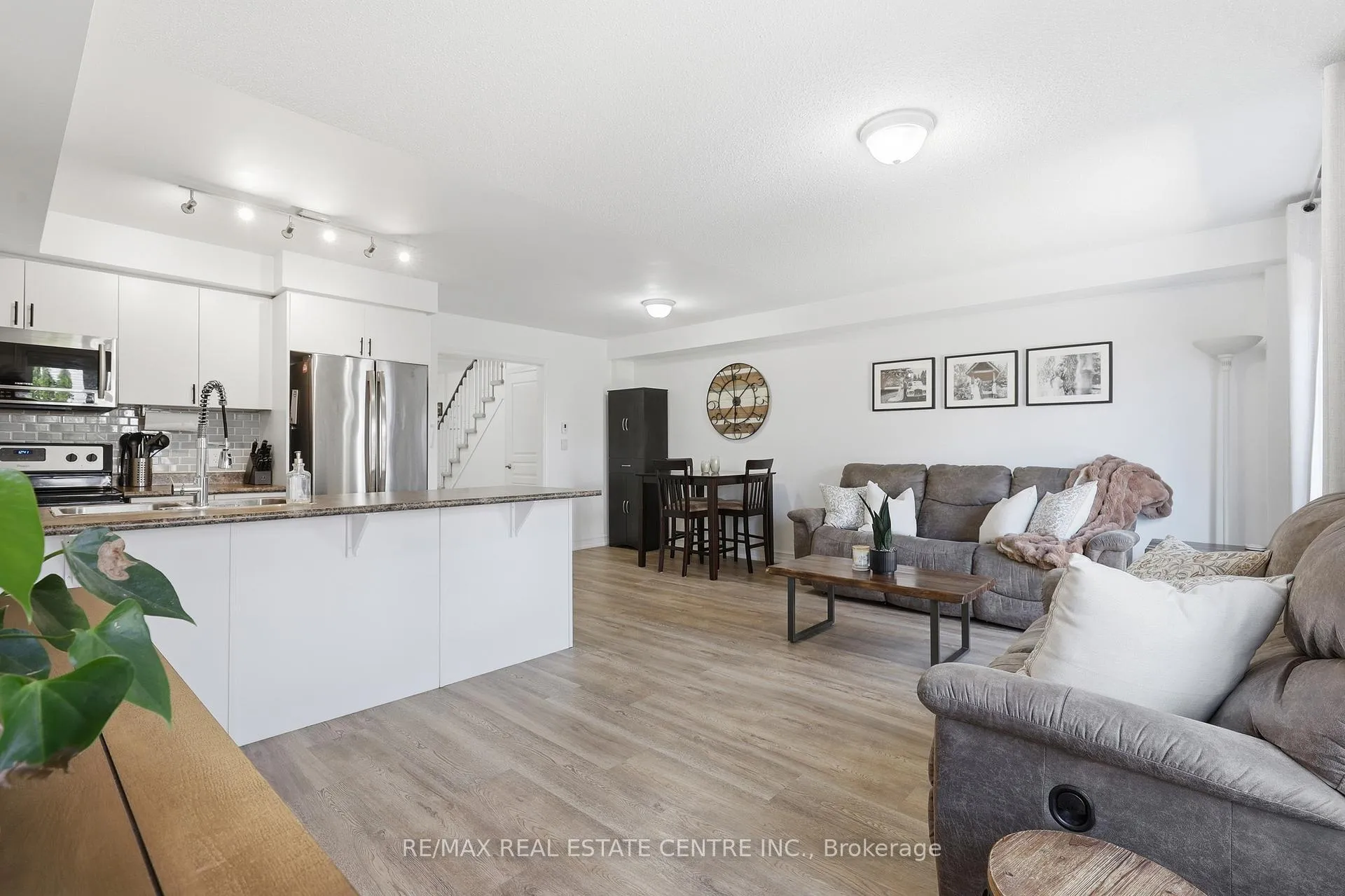Photo 17 of 808 Cook Crescent, Shelburne — HOMEH