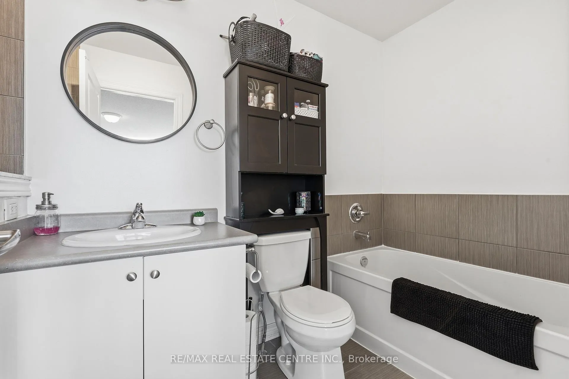 Photo 24 of 808 Cook Crescent, Shelburne — HOMEH