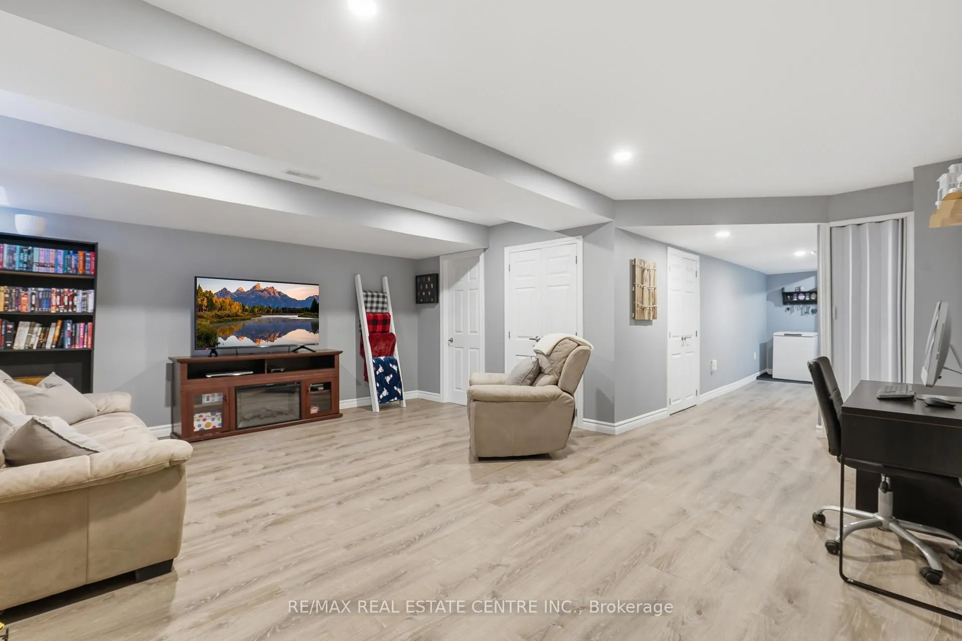 Photo 35 of 808 Cook Crescent, Shelburne — HOMEH