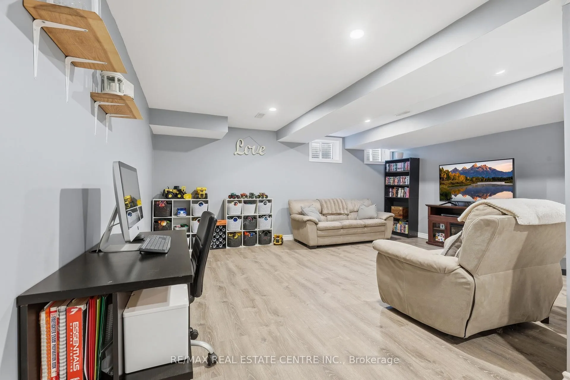 Photo 36 of 808 Cook Crescent, Shelburne — HOMEH