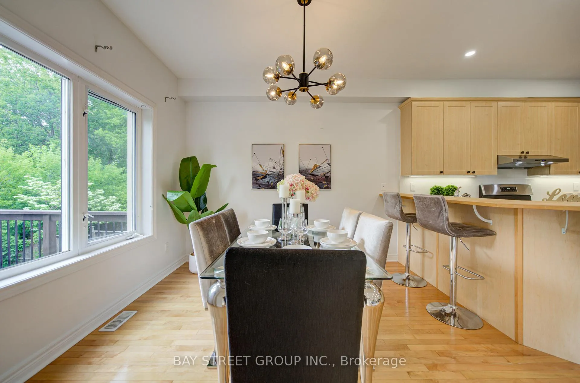 Photo 14 of 46 Romance Drive, Richmond Hill, Rouge Woods — HOMEH