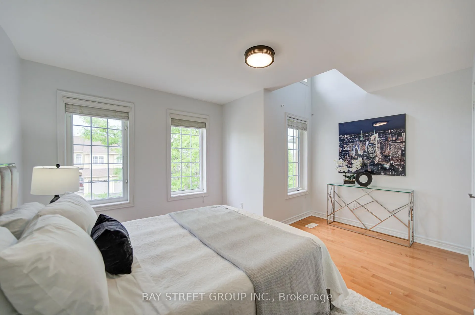 Photo 22 of 46 Romance Drive, Richmond Hill, Rouge Woods — HOMEH