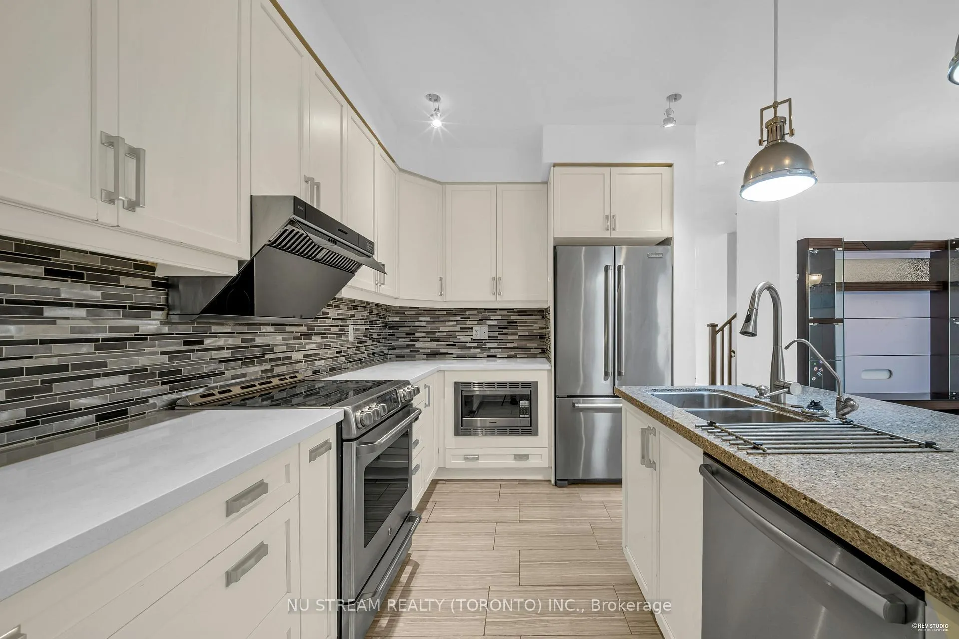Photo 8 of 17 Greenery Road, Markham, Cornell — HOMEH