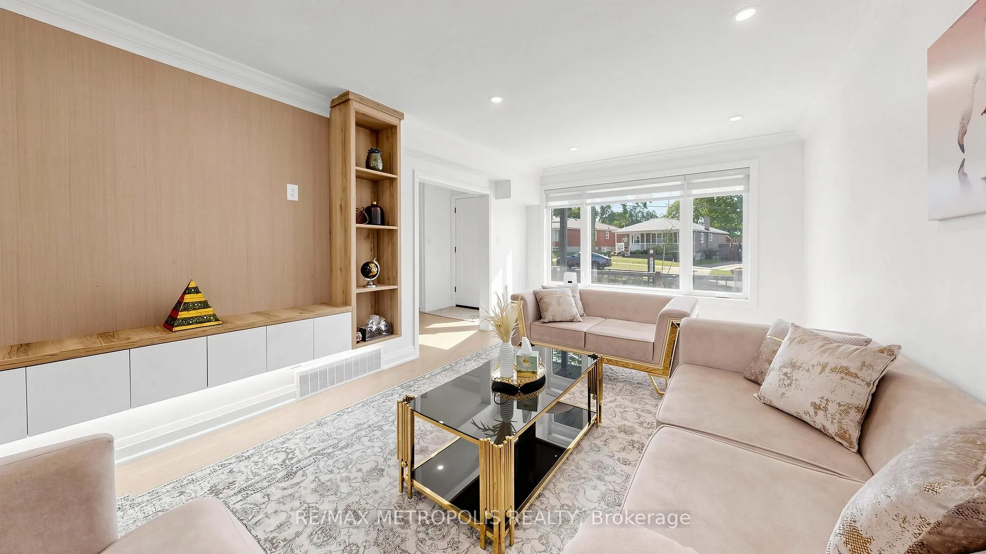 Photo 4 of 12 Romulus Drive, Scarborough, Bendale — HOMEH