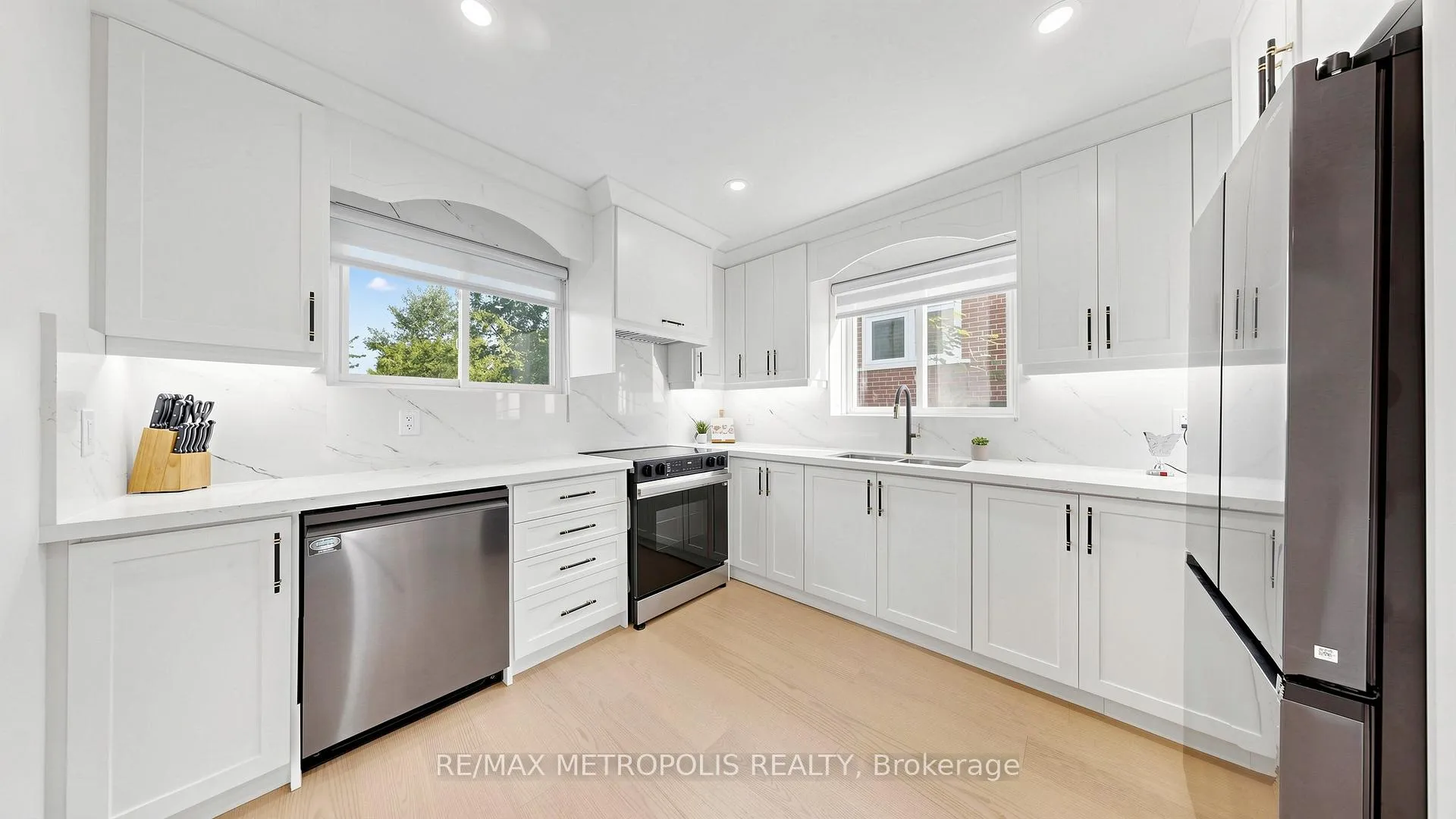 Photo 14 of 12 Romulus Drive, Scarborough, Bendale — HOMEH