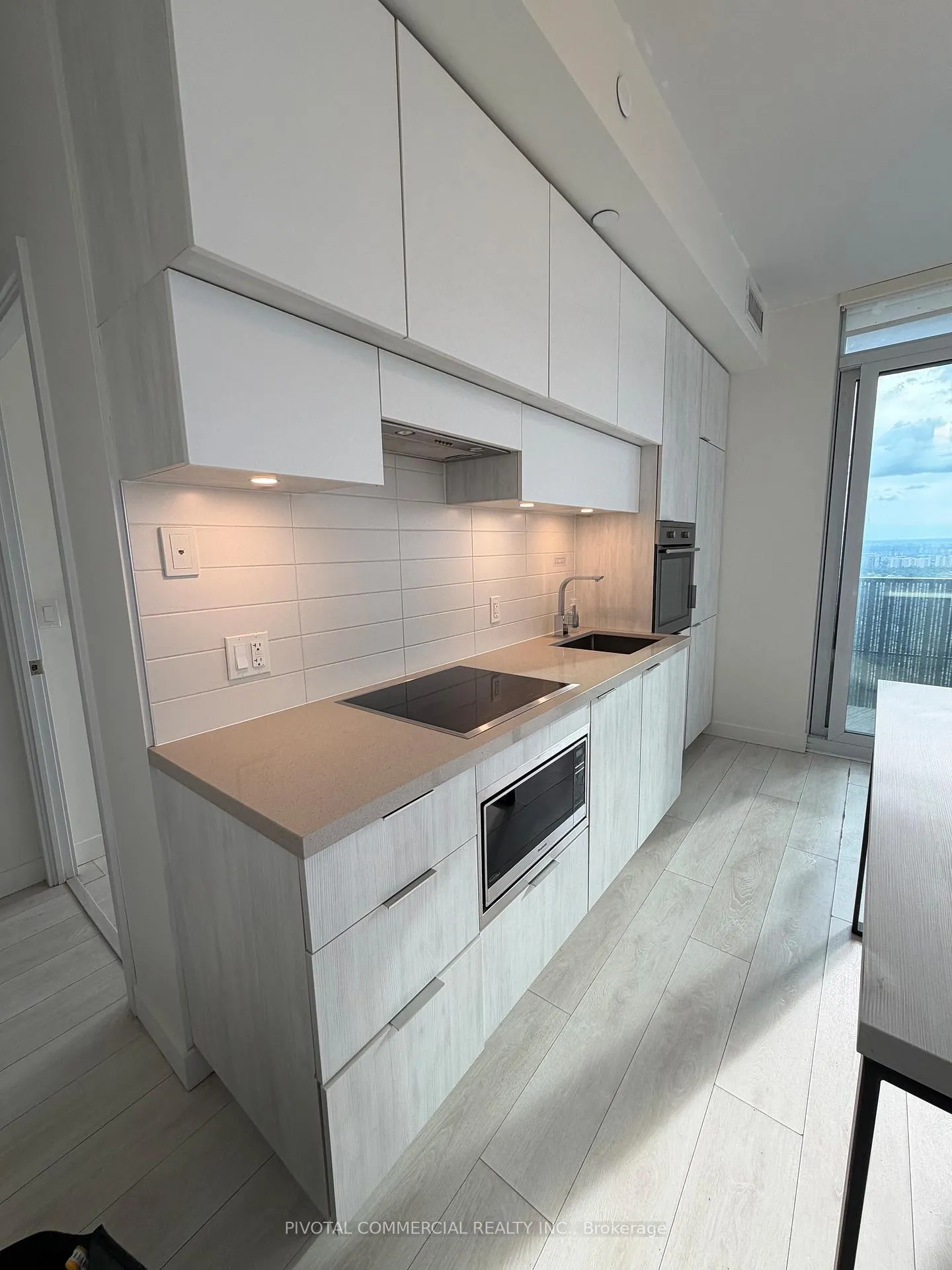 Photo 14 of Unit 5105, 8 Eglinton Avenue E, Toronto, Mount Pleasant West — HOMEH