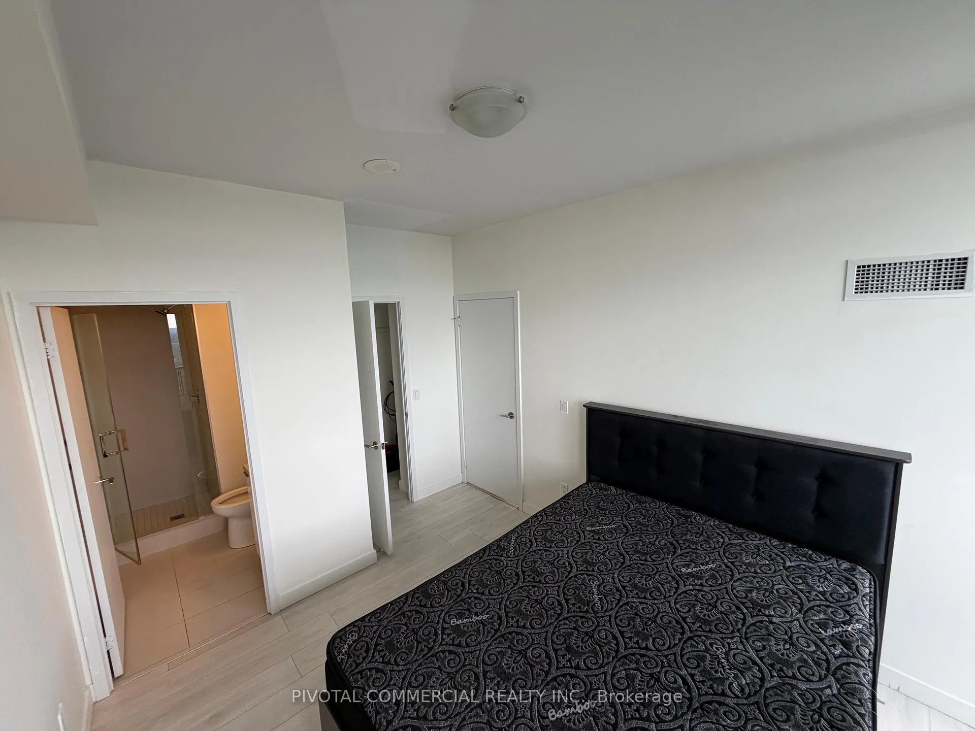 Photo 24 of Unit 5105, 8 Eglinton Avenue E, Toronto, Mount Pleasant West — HOMEH