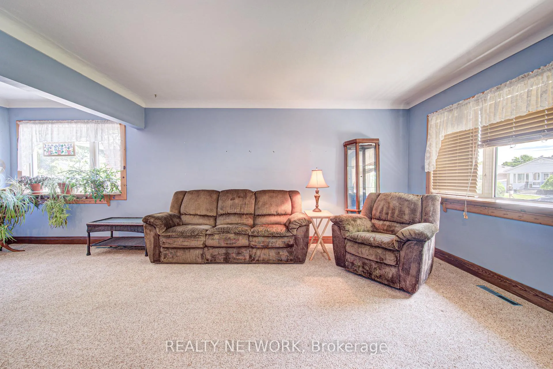 Photo 6 of 56 Ferrara Street, Hamilton, Huntington — HOMEH