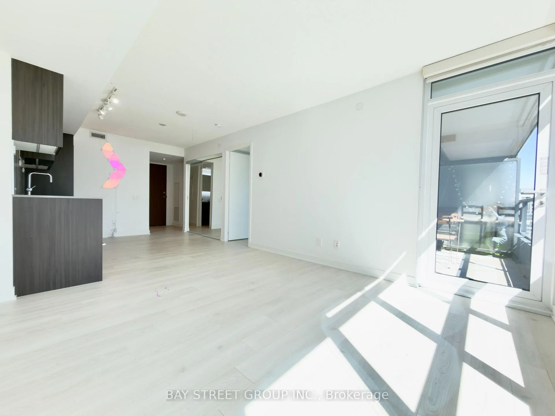 Photo 17 of Unit 2007, 80 Queens Wharf Road, Toronto, Waterfront Communities — HOMEH