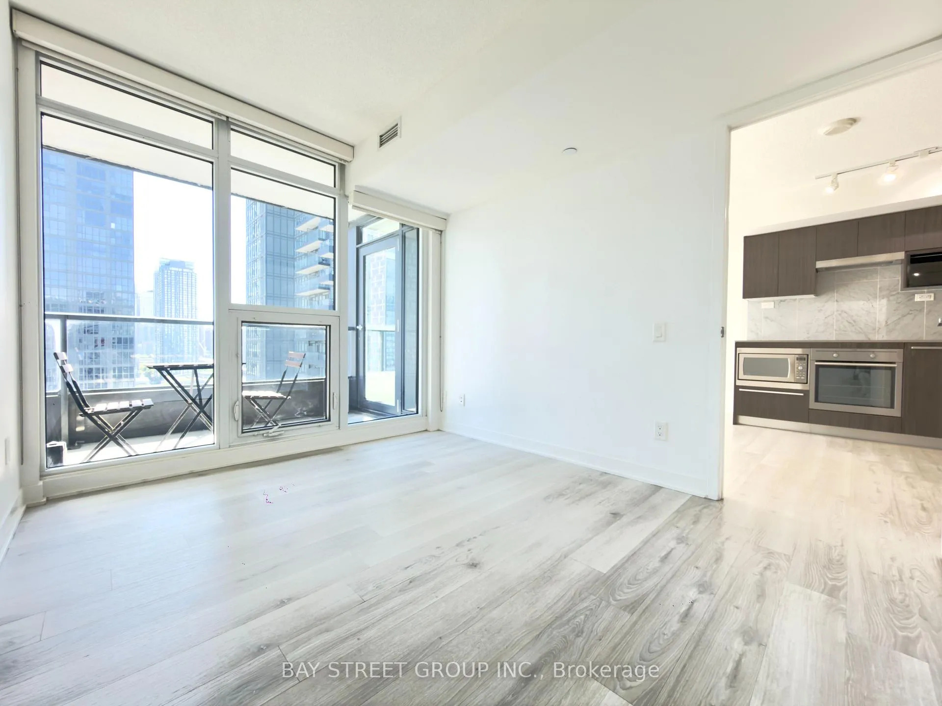 Photo 19 of Unit 2007, 80 Queens Wharf Road, Toronto, Waterfront Communities — HOMEH