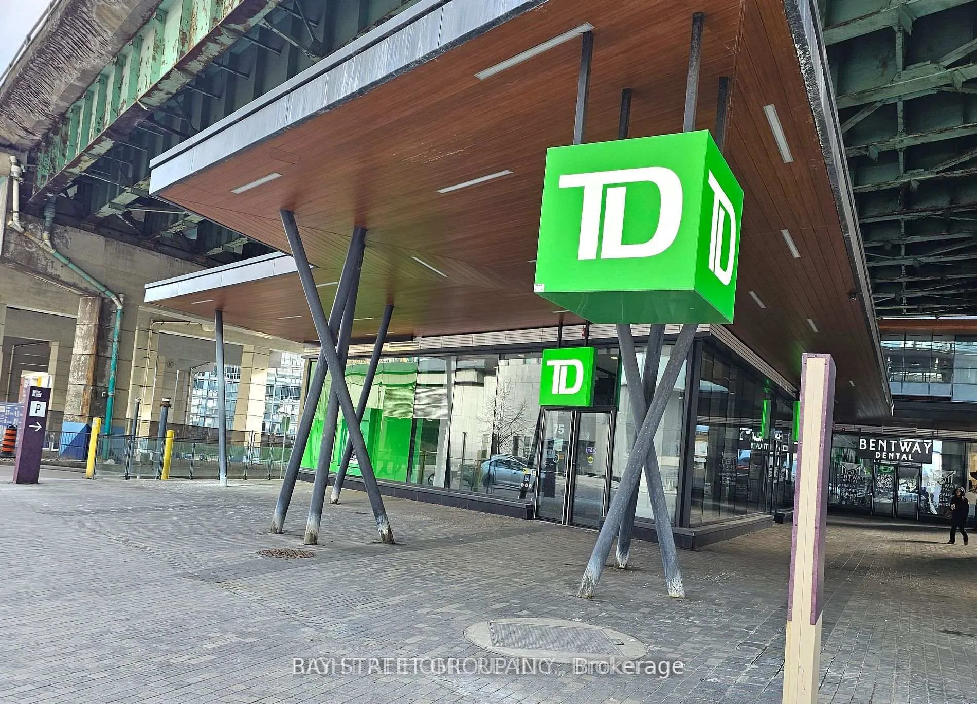 Photo 31 of Unit 2007, 80 Queens Wharf Road, Toronto, Waterfront Communities — HOMEH