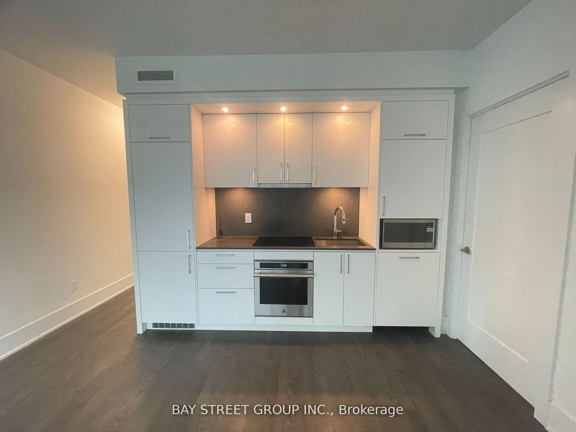Photo 3 of Unit 1010, 470 Front Street W, Toronto, Waterfront Communities — HOMEH