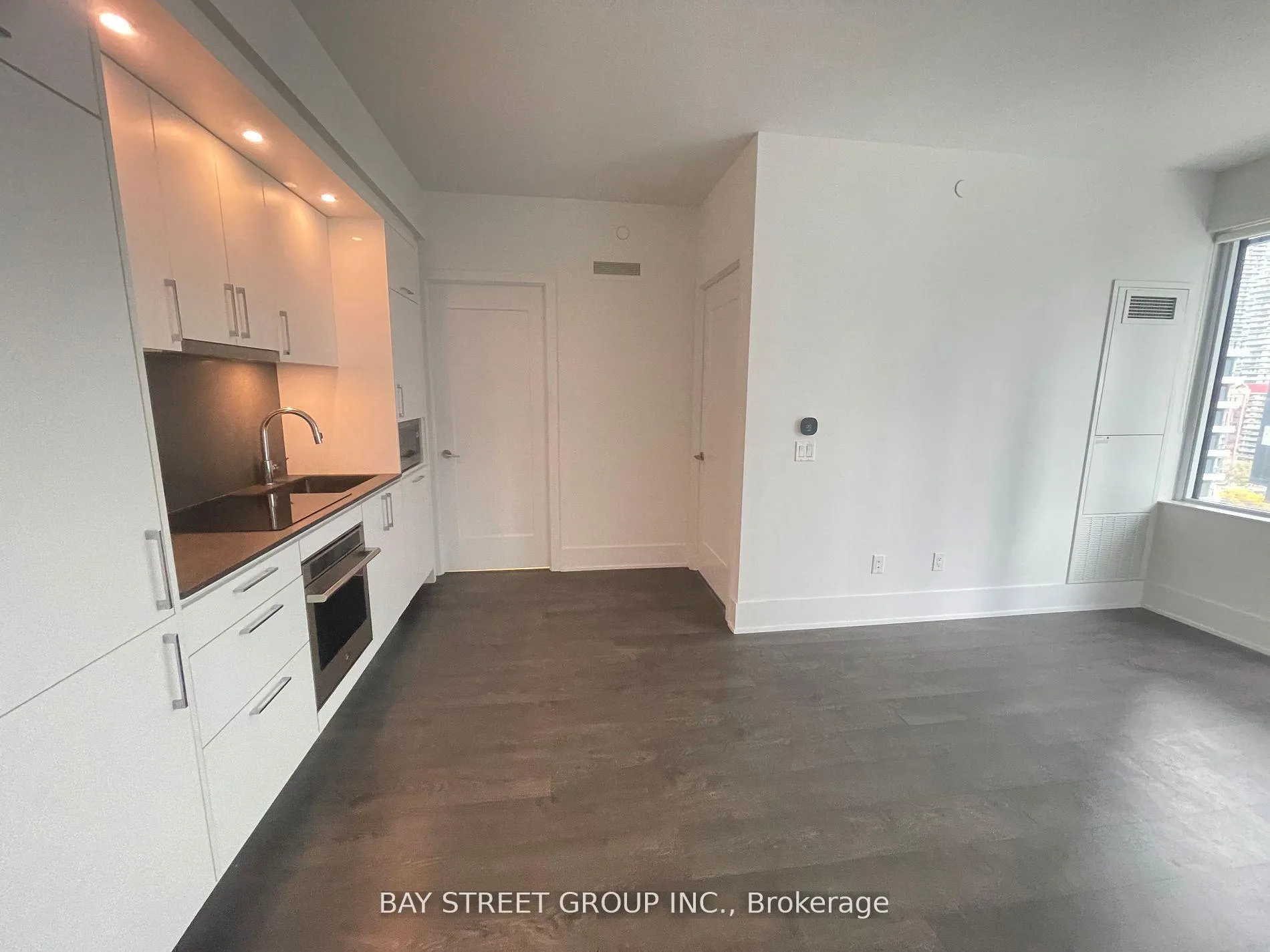 Photo 4 of Unit 1010, 470 Front Street W, Toronto, Waterfront Communities — HOMEH
