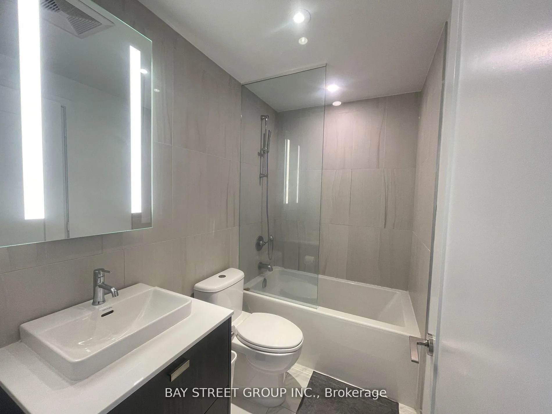 Photo 8 of Unit 1010, 470 Front Street W, Toronto, Waterfront Communities — HOMEH