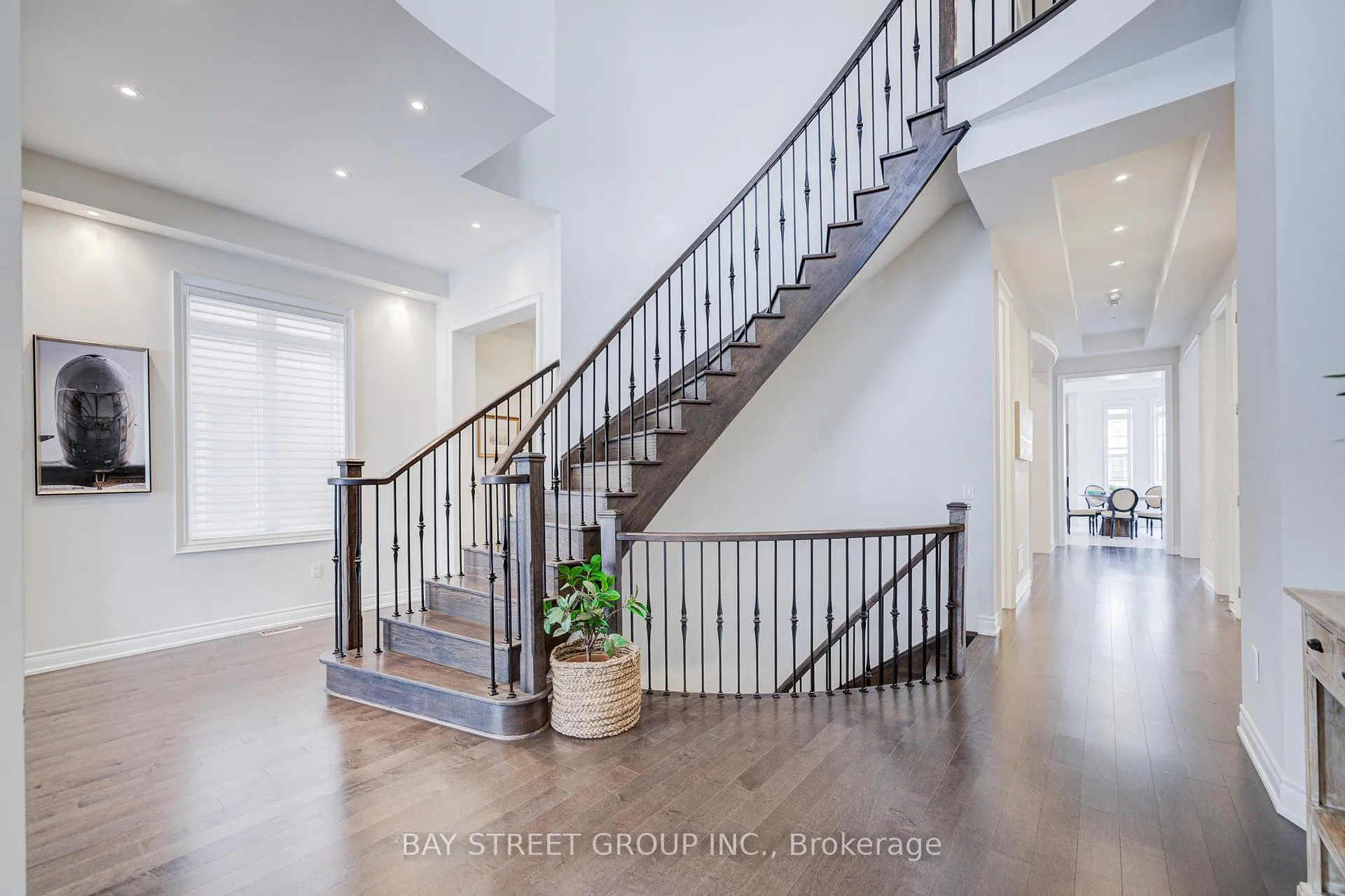 Photo 7 of 66 Nave Street, Vaughan, Kleinburg — HOMEH
