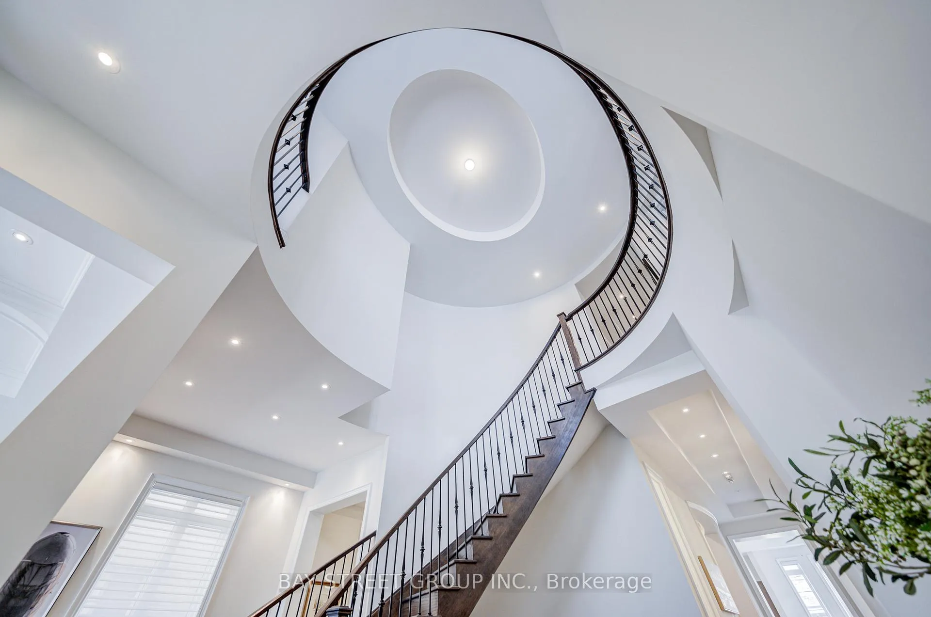 Photo 8 of 66 Nave Street, Vaughan, Kleinburg — HOMEH