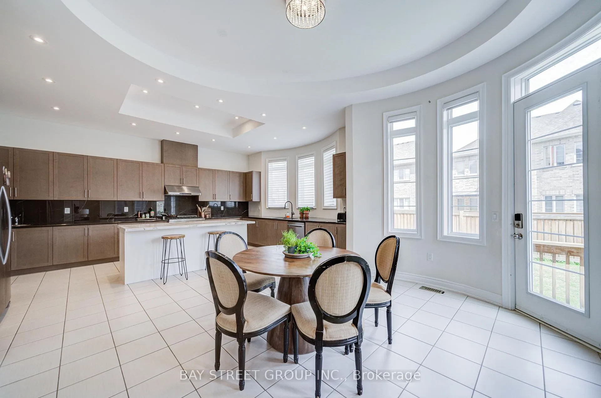 Photo 20 of 66 Nave Street, Vaughan, Kleinburg — HOMEH