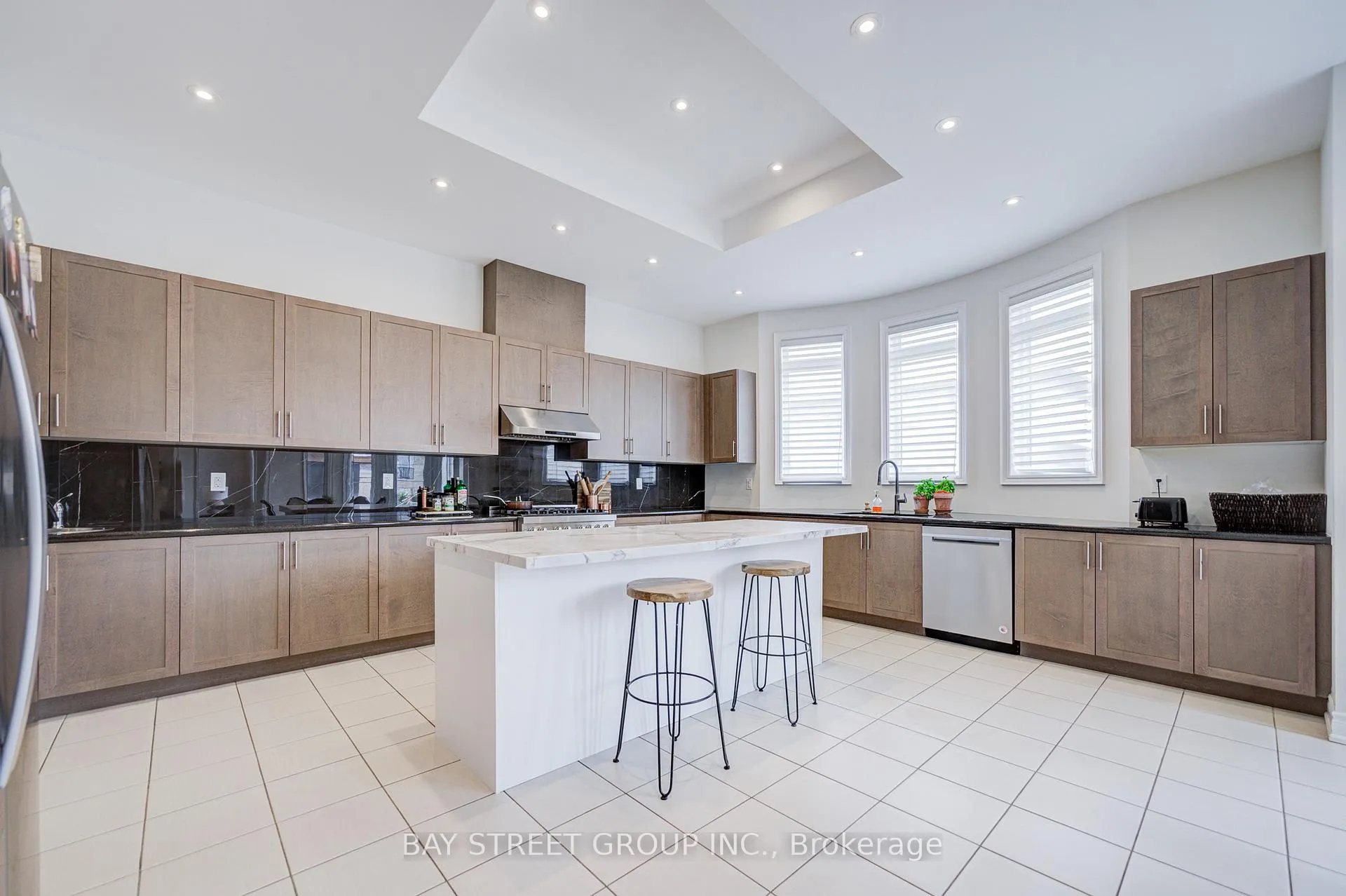 Photo 23 of 66 Nave Street, Vaughan, Kleinburg — HOMEH