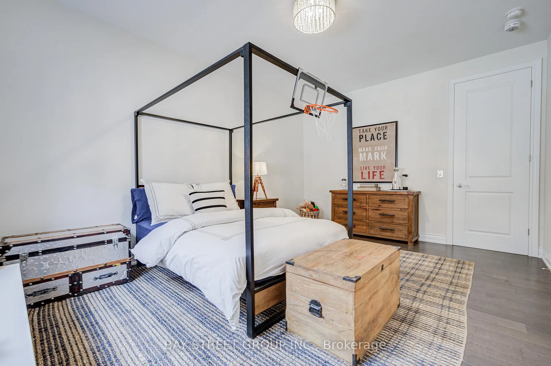 Photo 42 of 66 Nave Street, Vaughan, Kleinburg — HOMEH