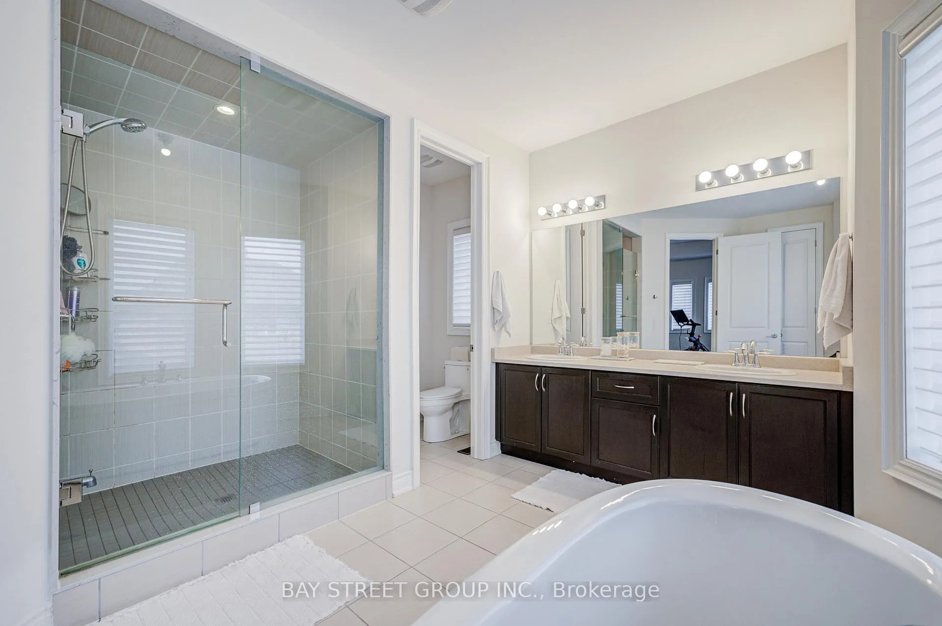 Photo 48 of 66 Nave Street, Vaughan, Kleinburg — HOMEH