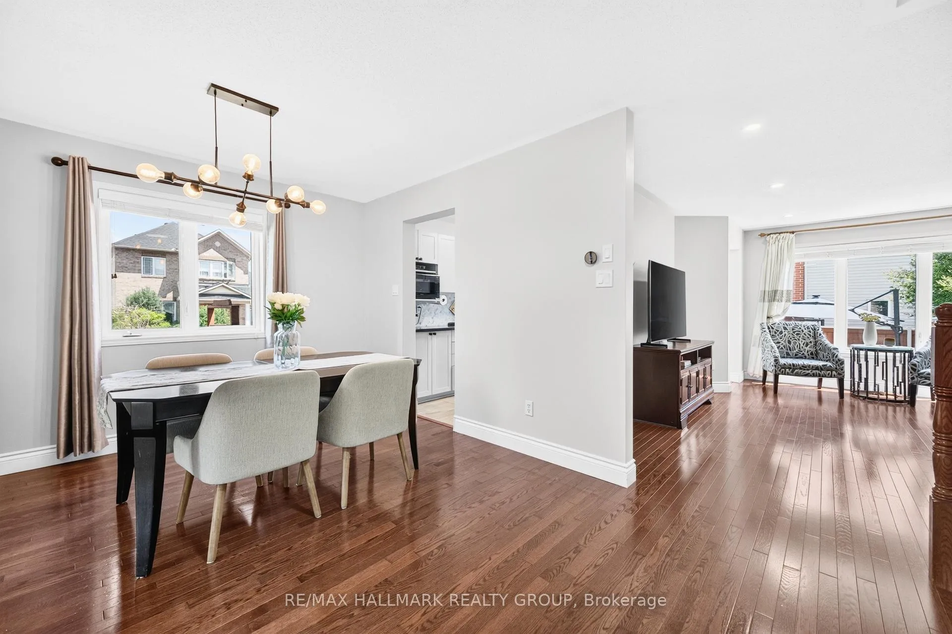 Photo 6 of 151 Branthaven Street, Ottawa, Avalon East — HOMEH