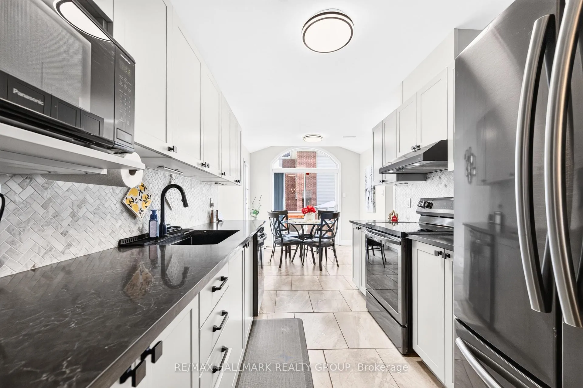 Photo 12 of 151 Branthaven Street, Ottawa, Avalon East — HOMEH