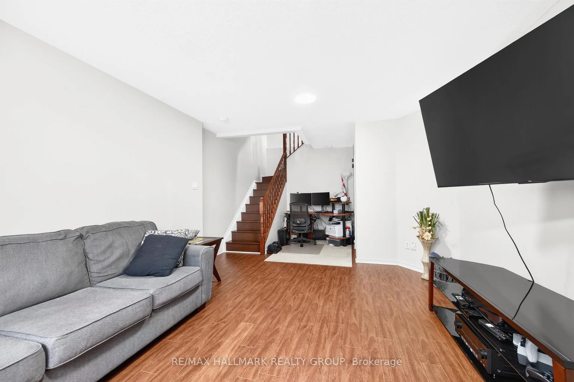 Photo 32 of 151 Branthaven Street, Ottawa, Avalon East — HOMEH