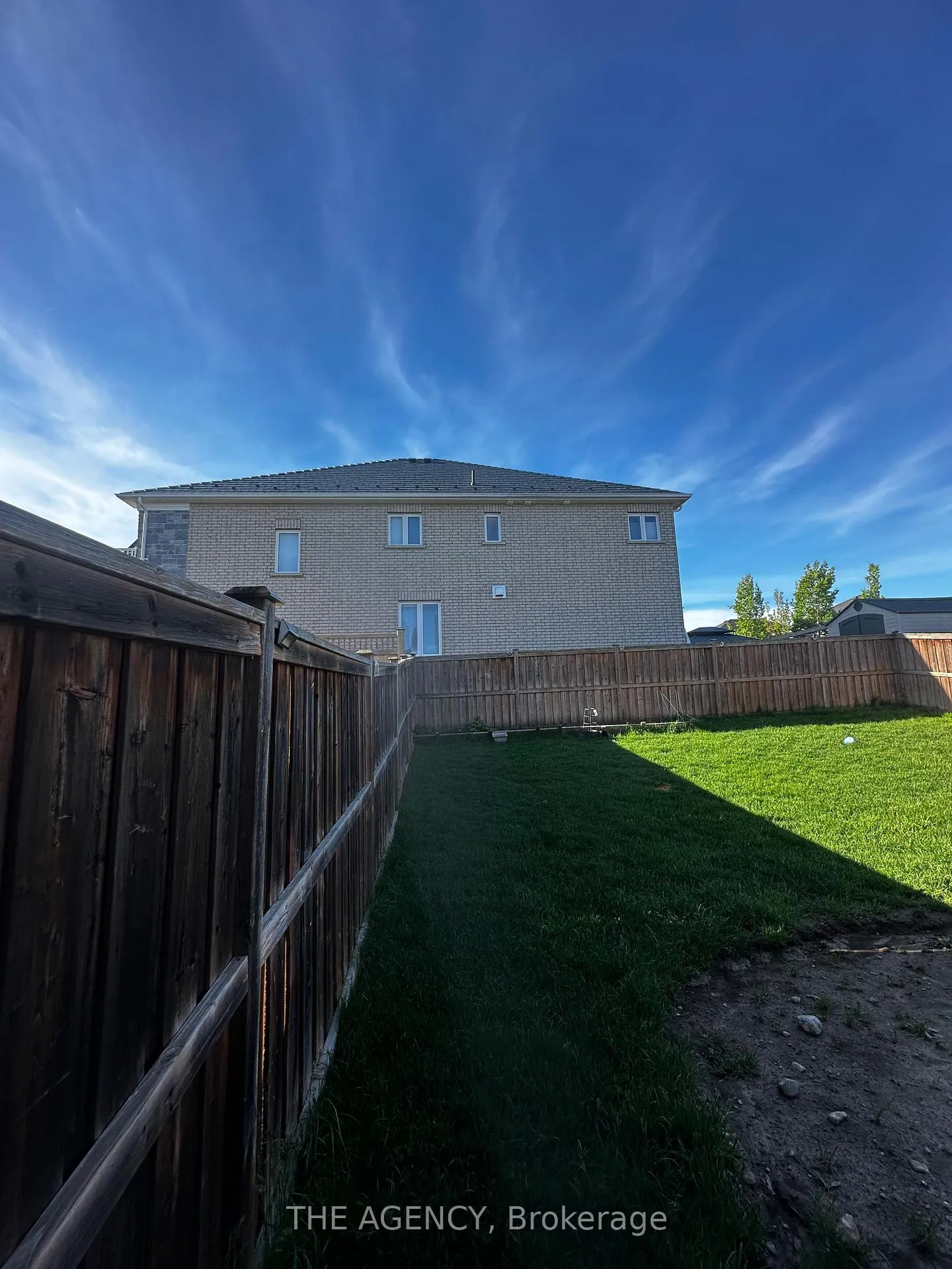 Photo 37 of Unit Upper, 326 Chandler Crescent, Peterborough, Monaghan Ward 2 — HOMEH