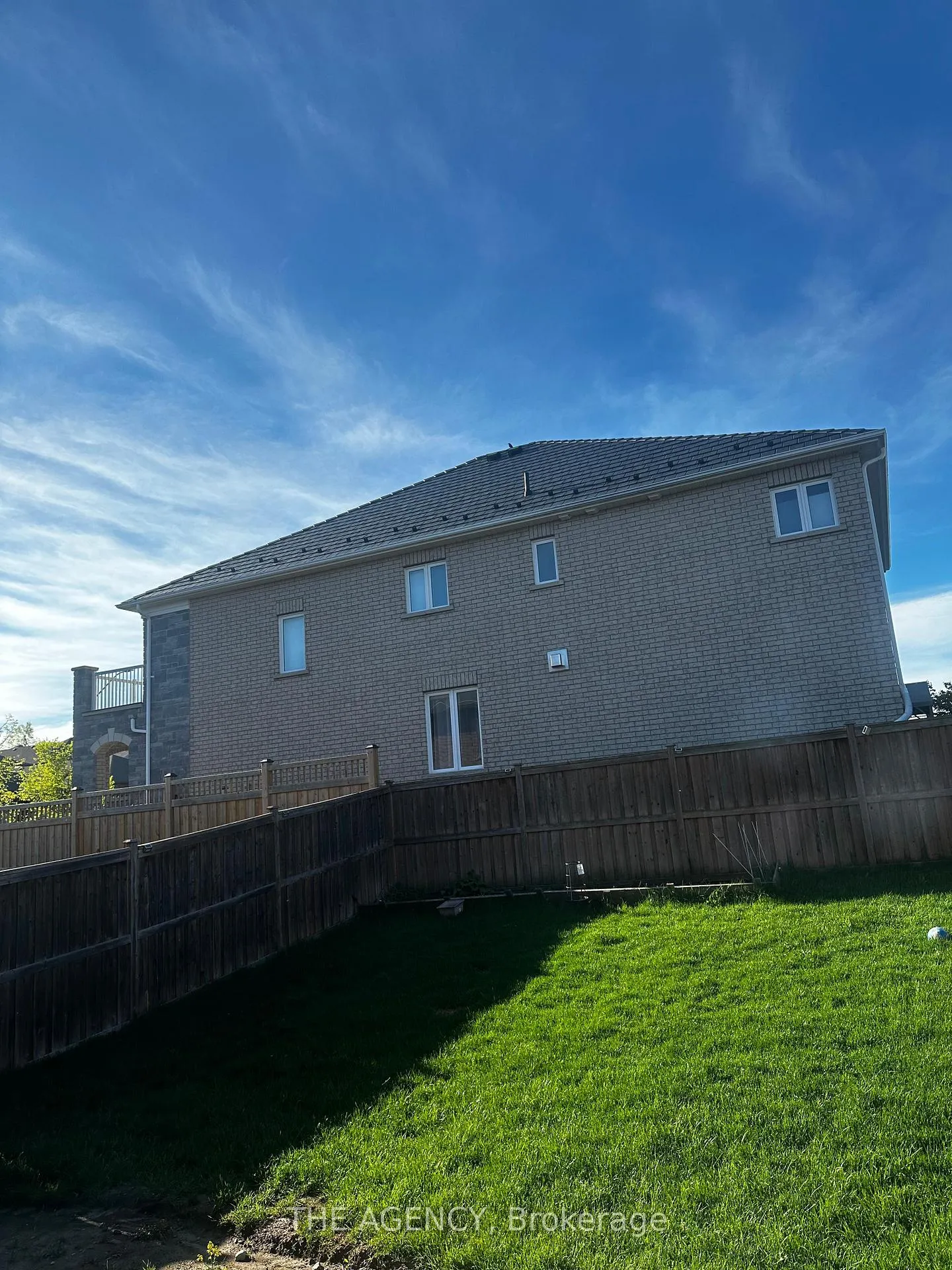Photo 38 of Unit Upper, 326 Chandler Crescent, Peterborough, Monaghan Ward 2 — HOMEH