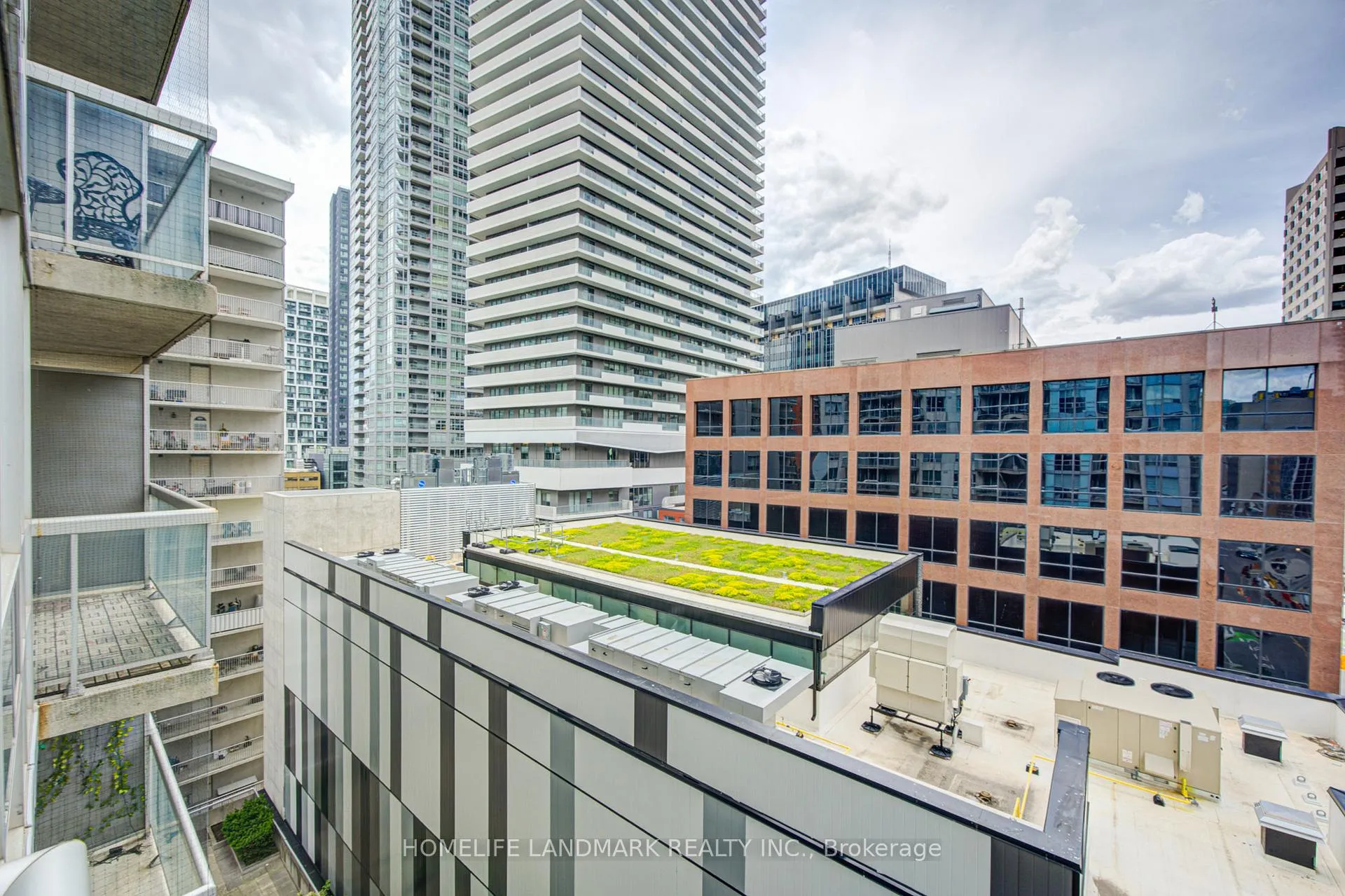Photo 16 of Unit 1003, 43 Eglinton Avenue E, Toronto, Mount Pleasant East — HOMEH