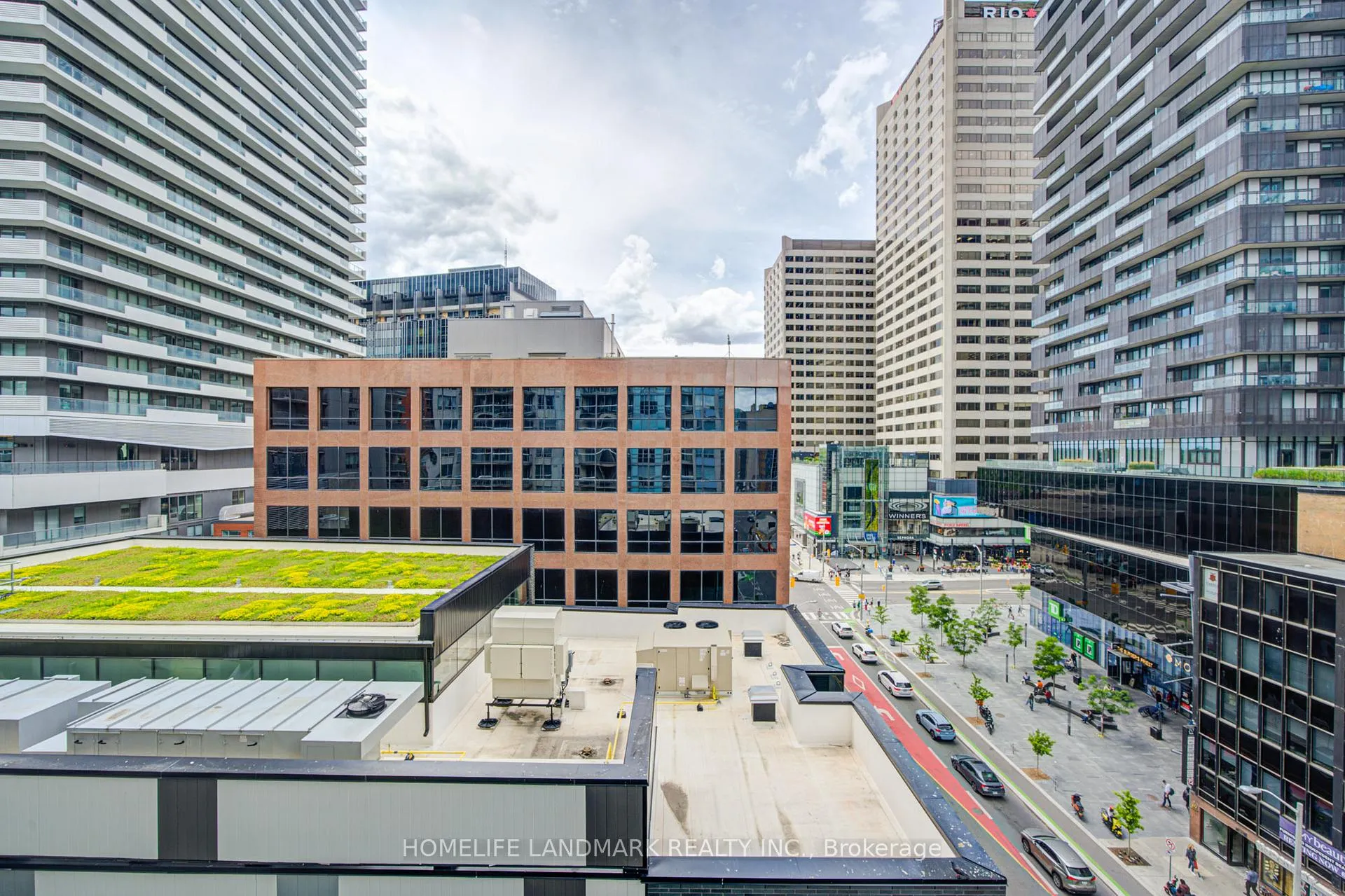 Photo 17 of Unit 1003, 43 Eglinton Avenue E, Toronto, Mount Pleasant East — HOMEH