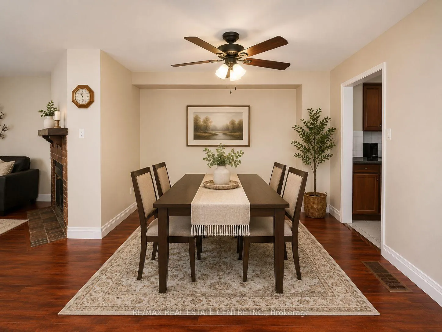Photo 6 of Unit 10, 4605 Donegal Drive, Mississauga, Central Erin Mills — HOMEH