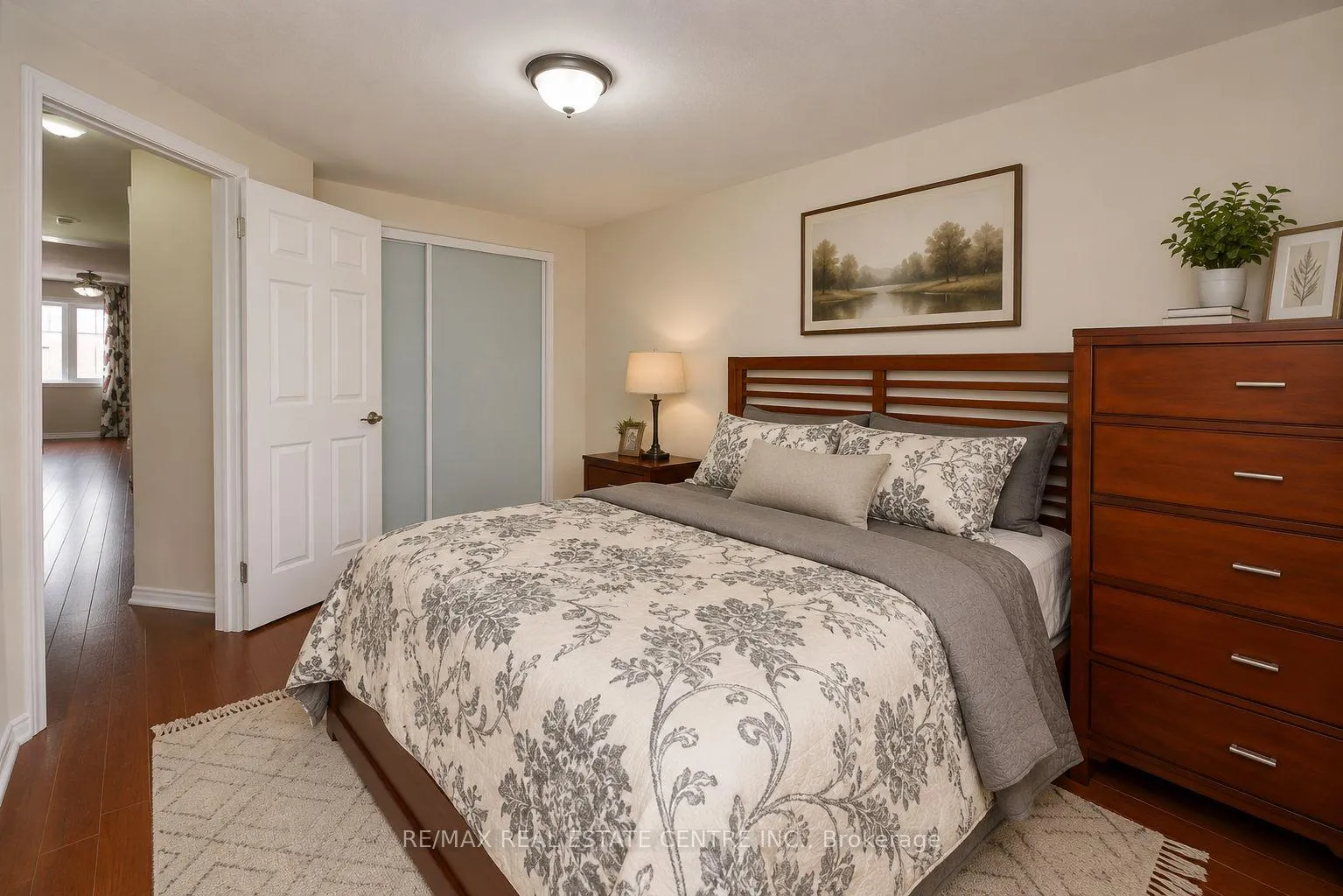 Photo 13 of Unit 10, 4605 Donegal Drive, Mississauga, Central Erin Mills — HOMEH