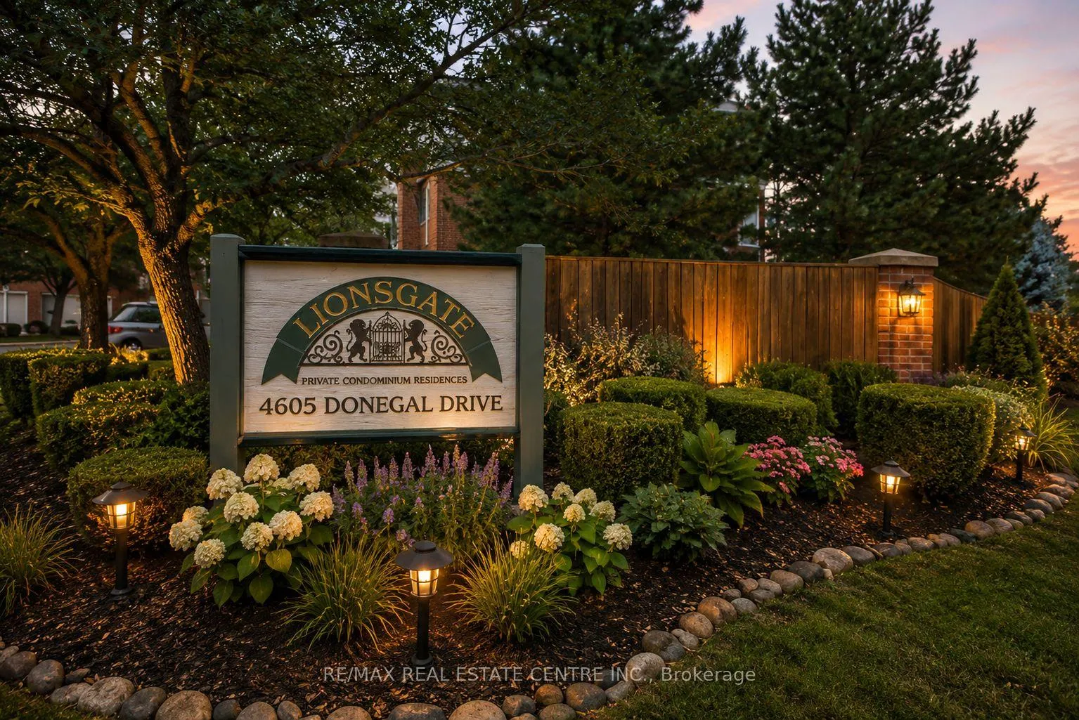 Photo 19 of Unit 10, 4605 Donegal Drive, Mississauga, Central Erin Mills — HOMEH