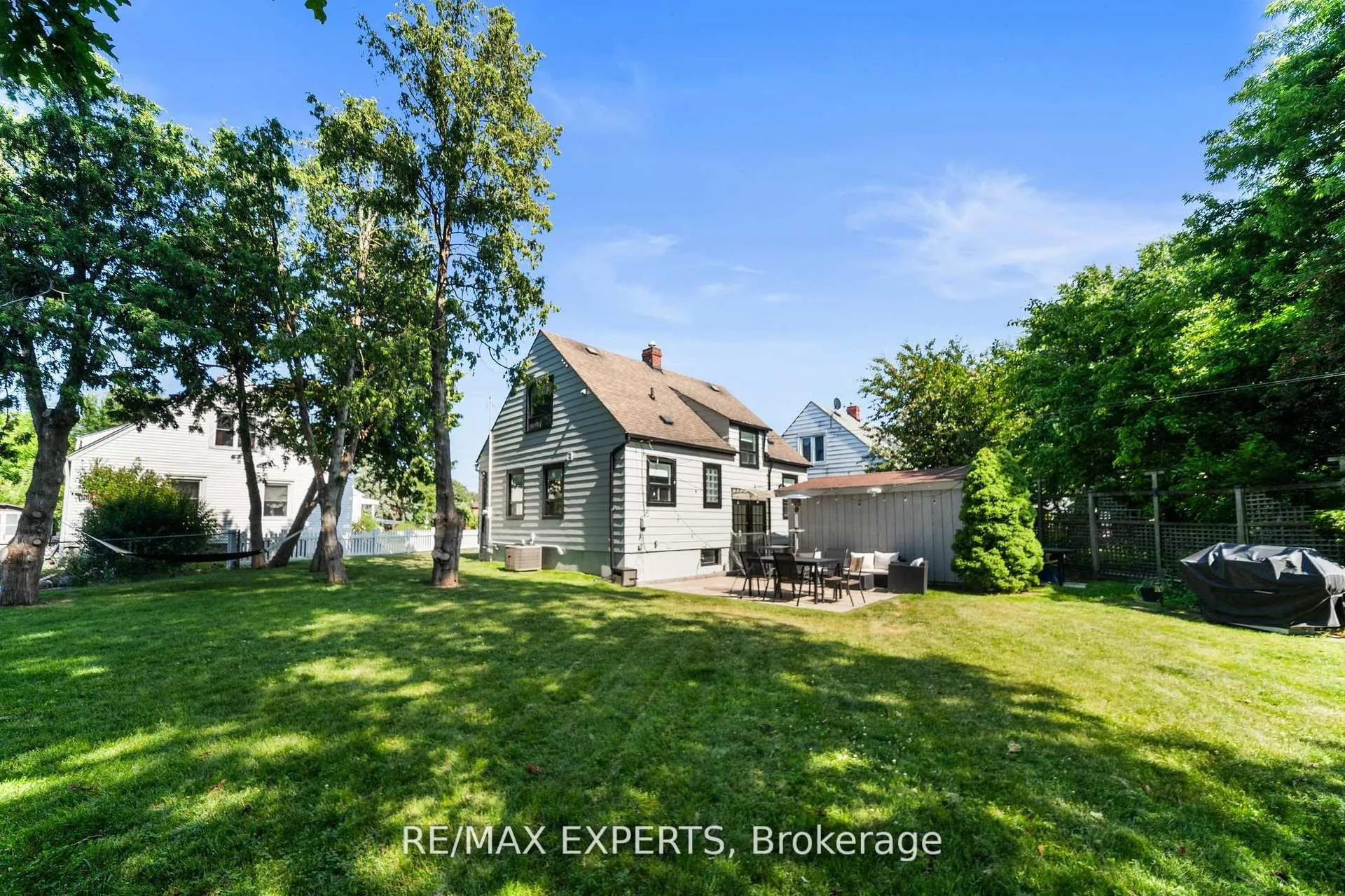 Photo 4 of 6 Mccallum Court, Etobicoke, Stonegate-Queensway — HOMEH