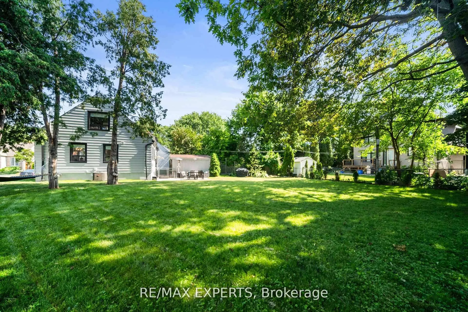 Photo 7 of 6 Mccallum Court, Etobicoke, Stonegate-Queensway — HOMEH
