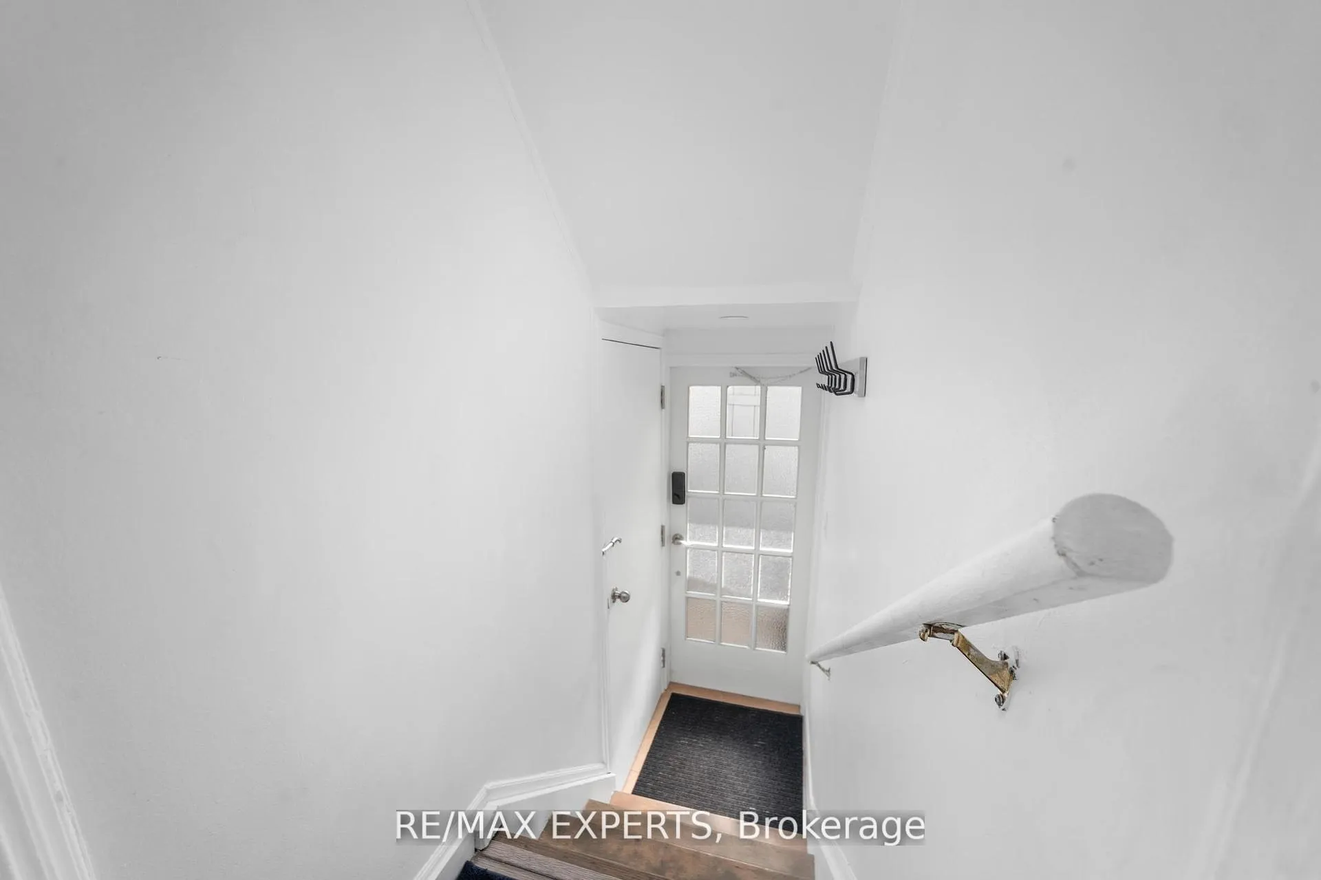 Photo 18 of 6 Mccallum Court, Etobicoke, Stonegate-Queensway — HOMEH