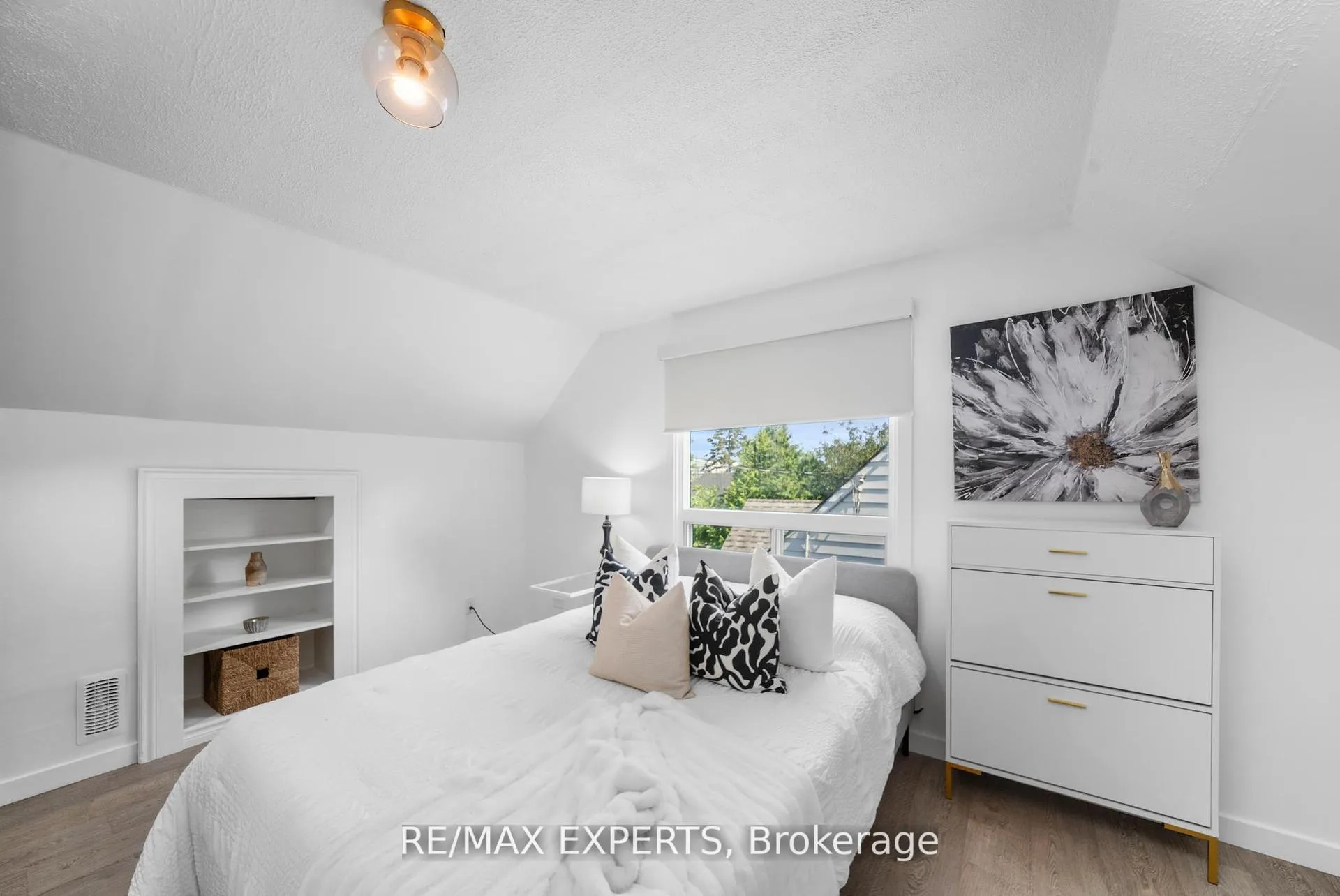 Photo 30 of 6 Mccallum Court, Etobicoke, Stonegate-Queensway — HOMEH