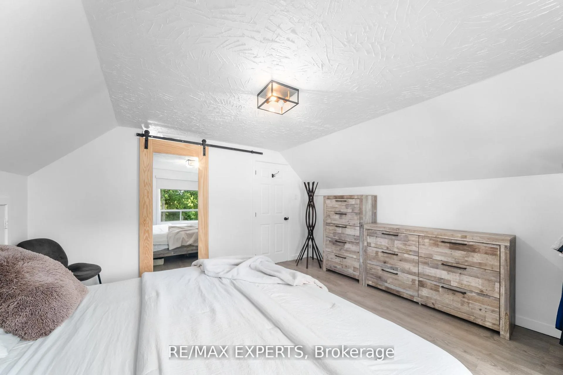 Photo 34 of 6 Mccallum Court, Etobicoke, Stonegate-Queensway — HOMEH