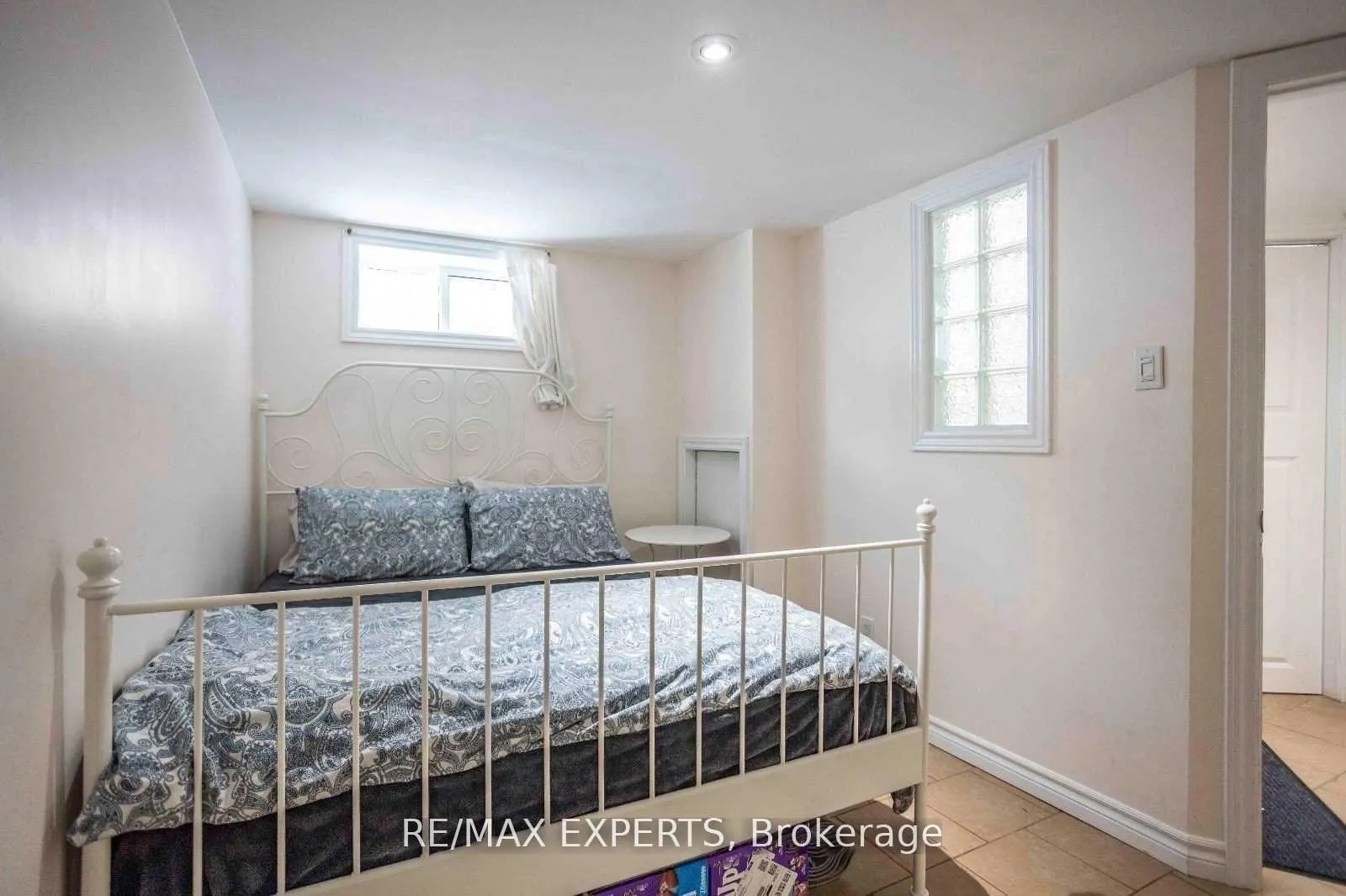 Photo 40 of 6 Mccallum Court, Etobicoke, Stonegate-Queensway — HOMEH