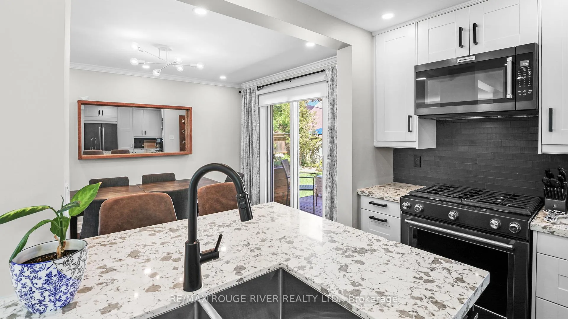 Photo 7 of 688 Beckworth Square, Pickering, Amberlea — HOMEH