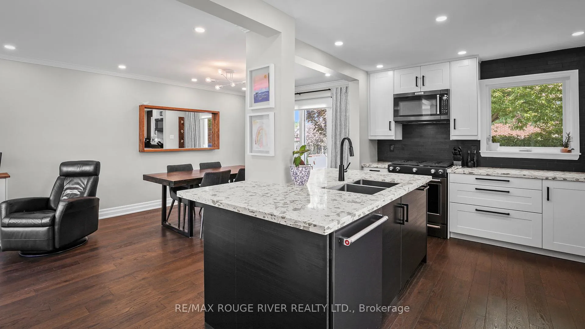 Photo 9 of 688 Beckworth Square, Pickering, Amberlea — HOMEH