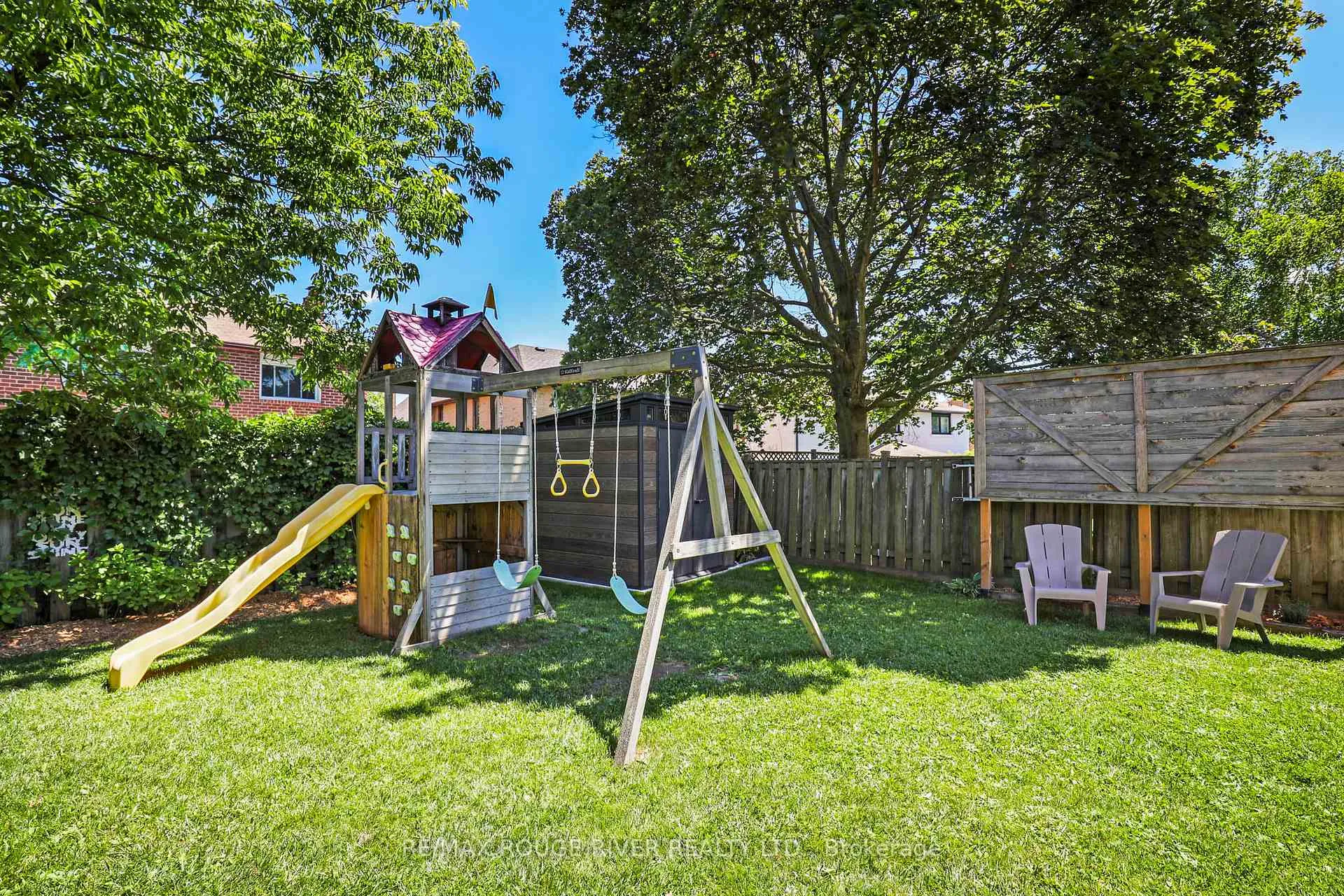 Photo 40 of 688 Beckworth Square, Pickering, Amberlea — HOMEH