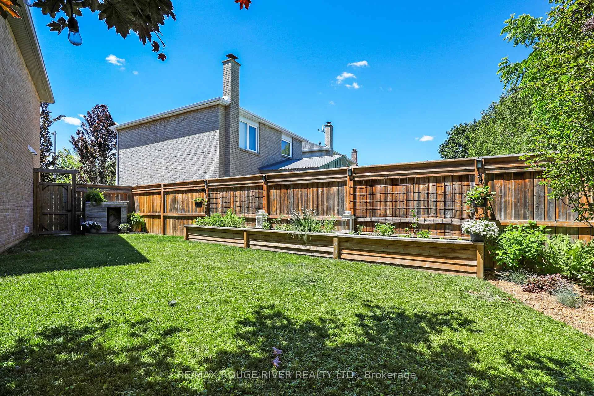 Photo 45 of 688 Beckworth Square, Pickering, Amberlea — HOMEH