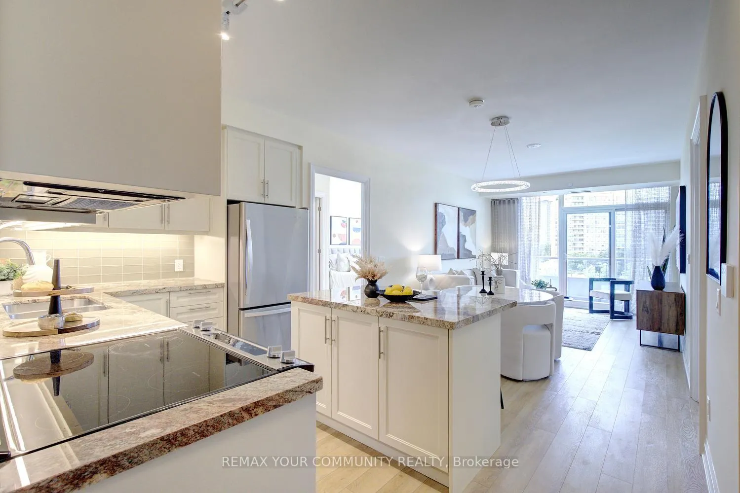 Photo 8 of Unit 22, 20 Gatineau Drive, Vaughan, Beverley Glen — HOMEH