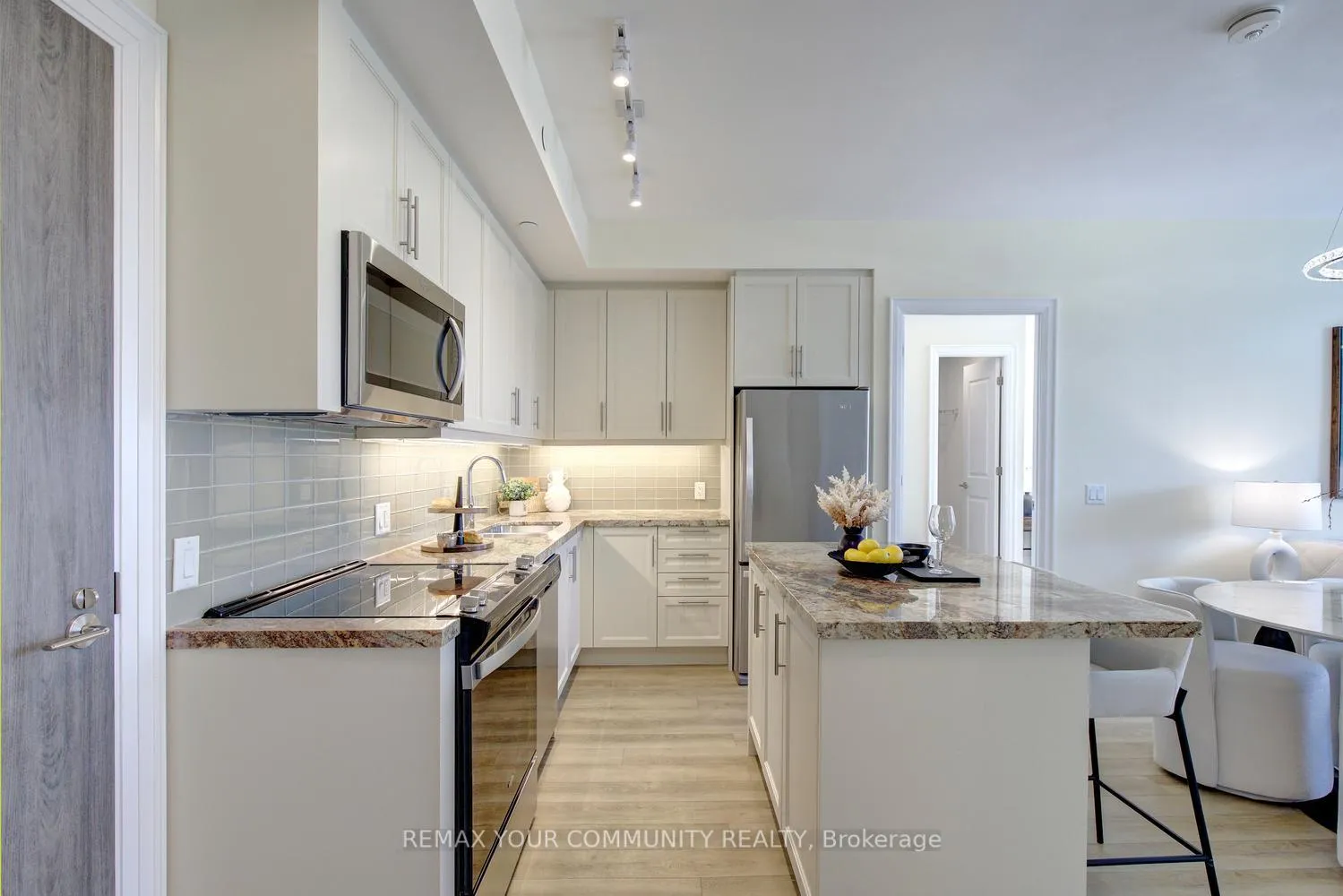 Photo 9 of Unit 22, 20 Gatineau Drive, Vaughan, Beverley Glen — HOMEH