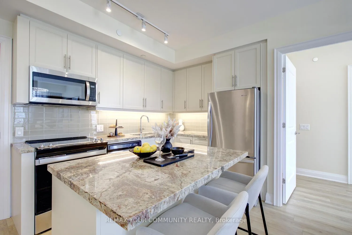 Photo 13 of Unit 22, 20 Gatineau Drive, Vaughan, Beverley Glen — HOMEH