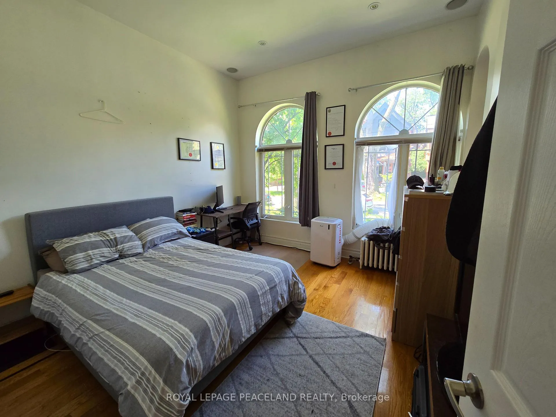 Photo 2 of Unit Main, 61 Madison Avenue, Toronto, The Annex — HOMEH