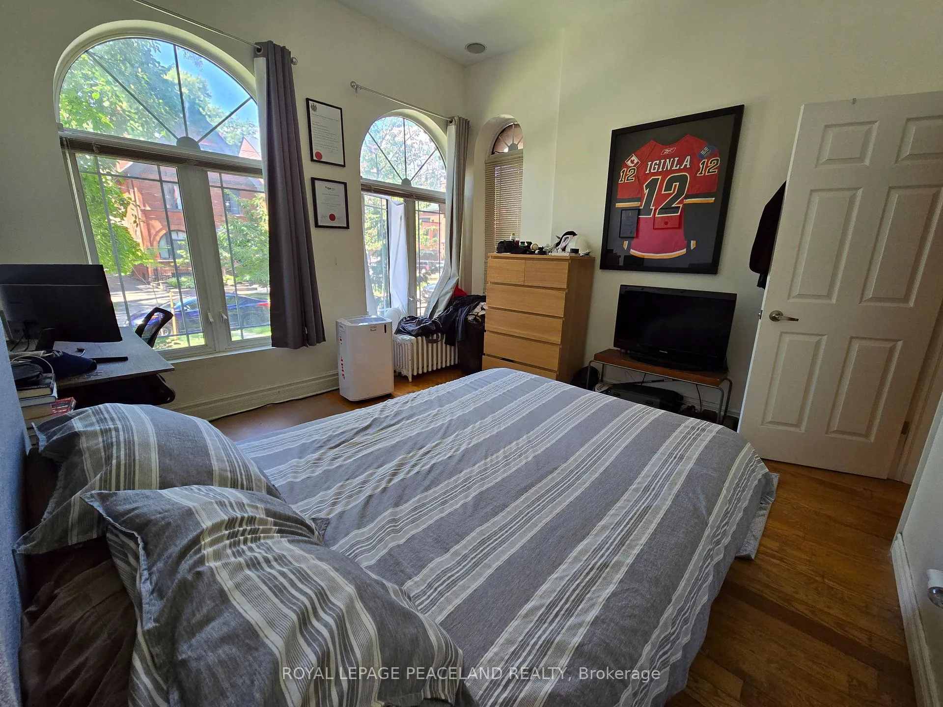 Photo 3 of Unit Main, 61 Madison Avenue, Toronto, The Annex — HOMEH