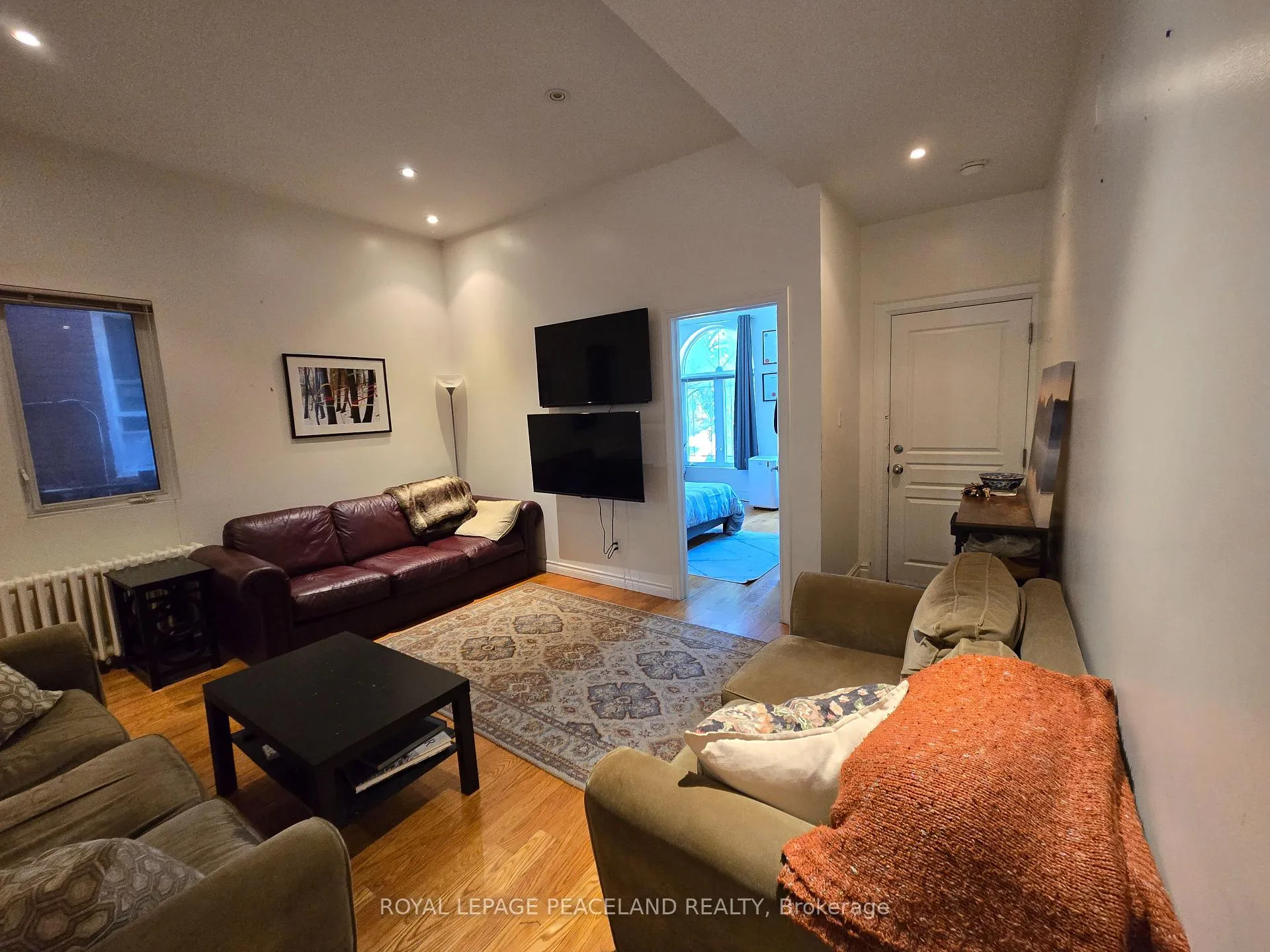 Photo 6 of Unit Main, 61 Madison Avenue, Toronto, The Annex — HOMEH